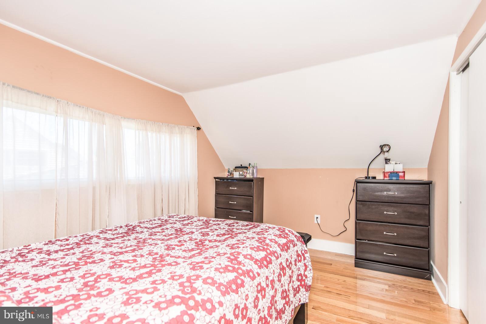 43 Prunewood Road Levittown, PA 19056 - Photo 14 of 31 Gallery Image 14