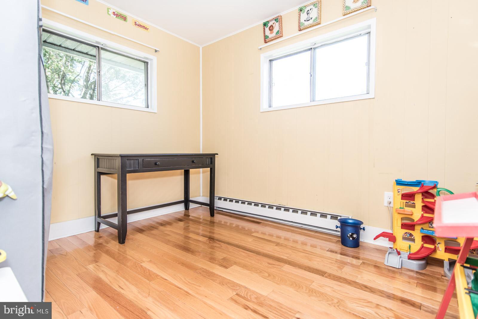 43 Prunewood Road Levittown, PA 19056 - Photo 21 of 31 Gallery Image 21