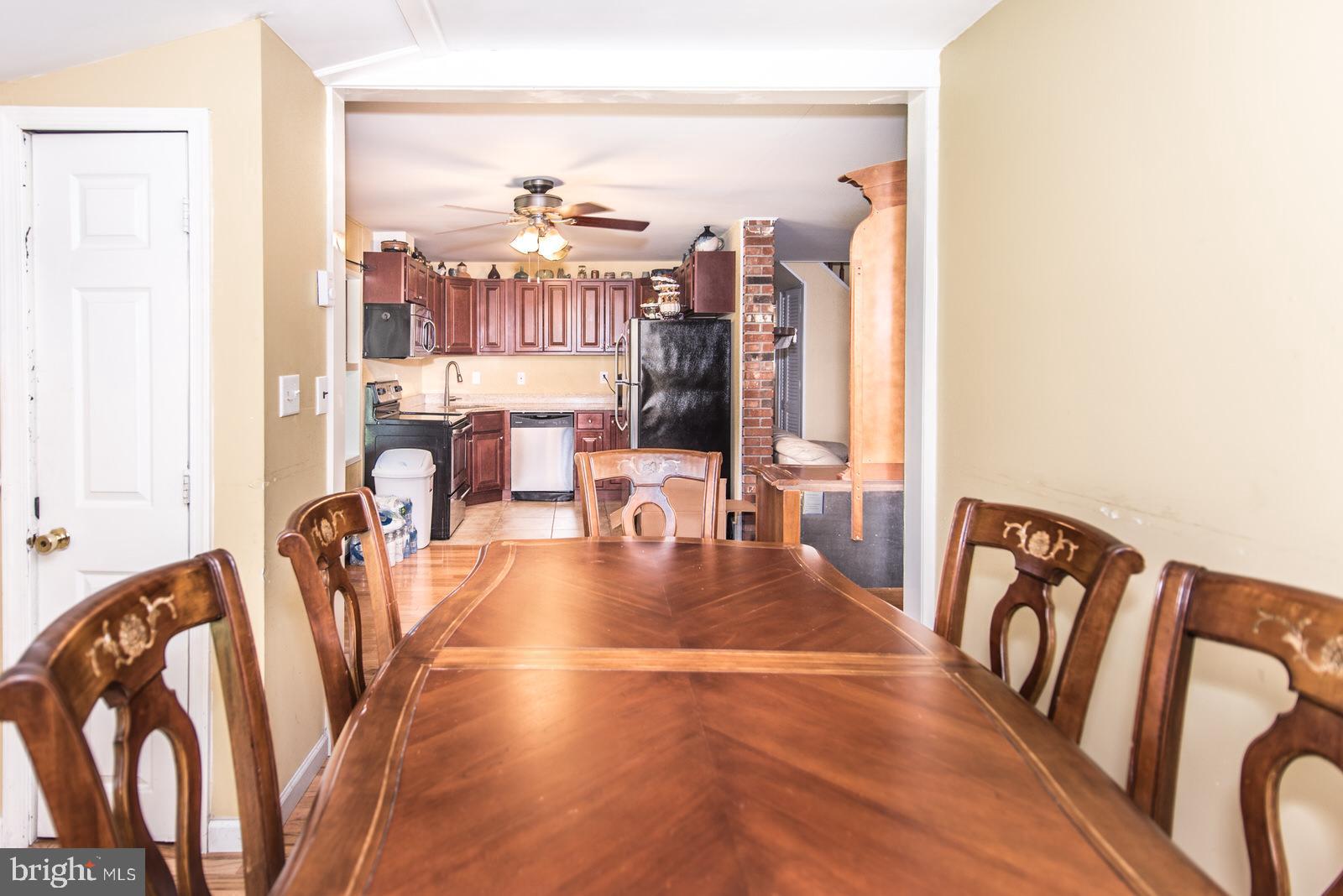 43 Prunewood Road Levittown, PA 19056 - Photo 9 of 31 Gallery Image 9