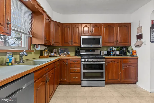 $369,999 | 1117 Surrey Road, Philadelphia, PA 19115