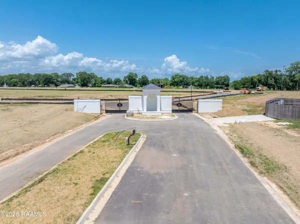 $325,000 | 126 Retreat Street, Broussard, LA 70518