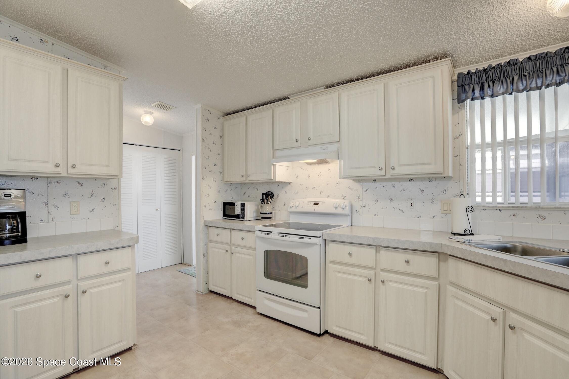 7664 Chasta Road Micco, FL 32976 - Photo 8 of 26 8_F2jpg