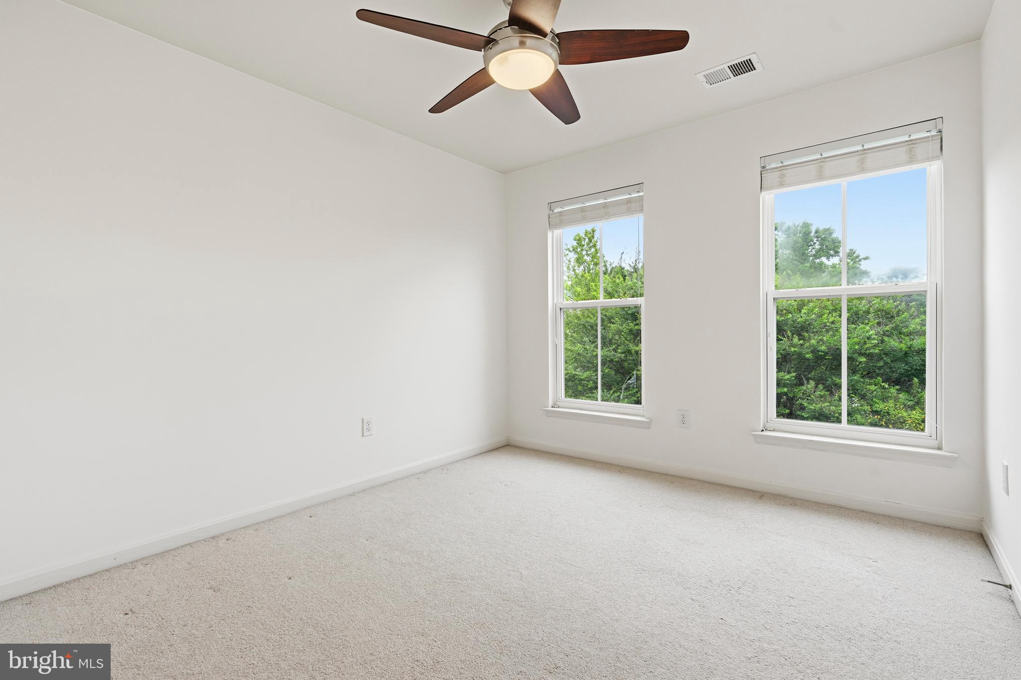 22409 Brook Point Way Clarksburg, MD 20871 - Photo 37 of 76