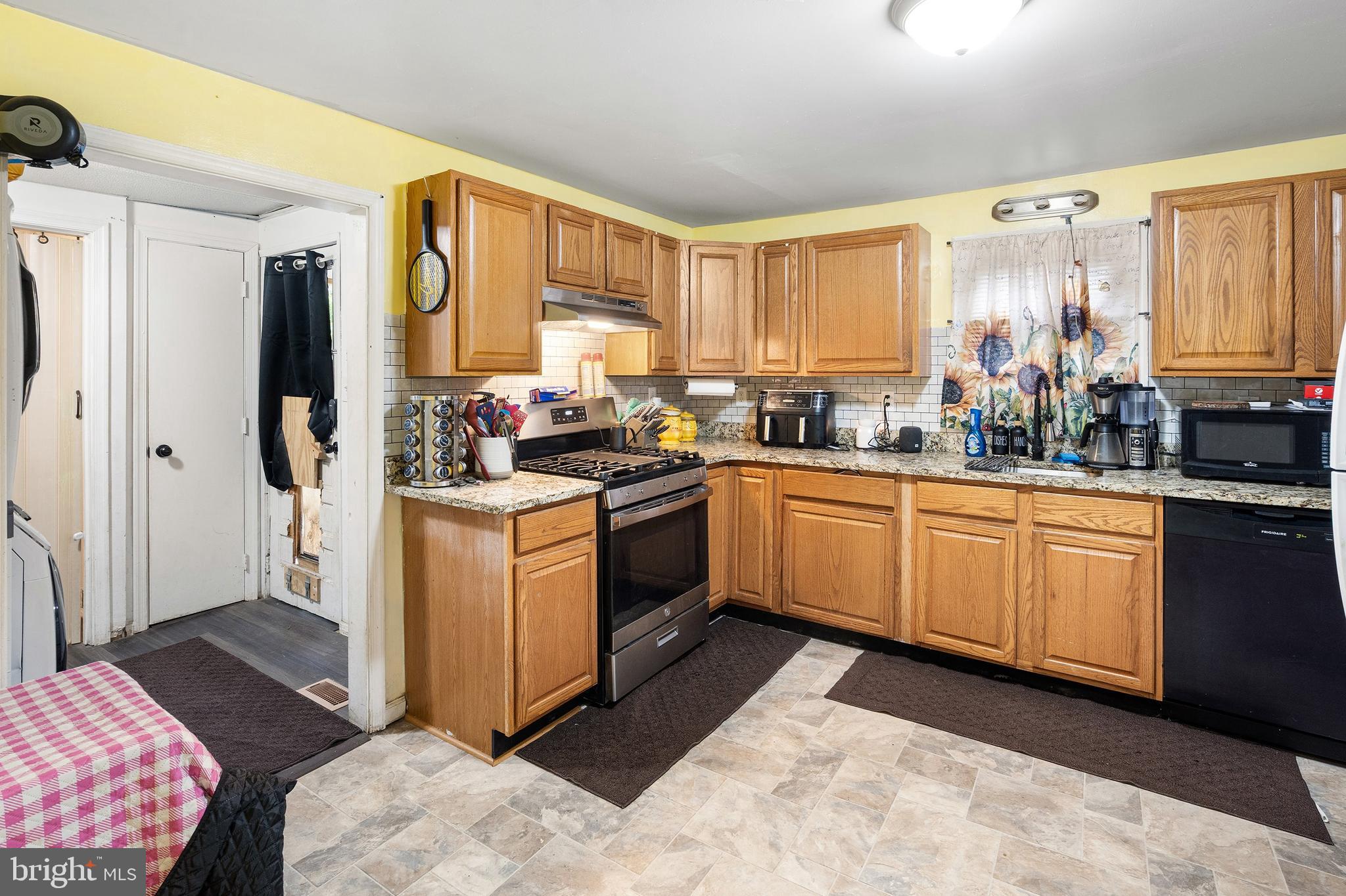 137 Risdon Street Mount Holly, NJ 08060 - Photo 7 of 18 Gallery Image 7