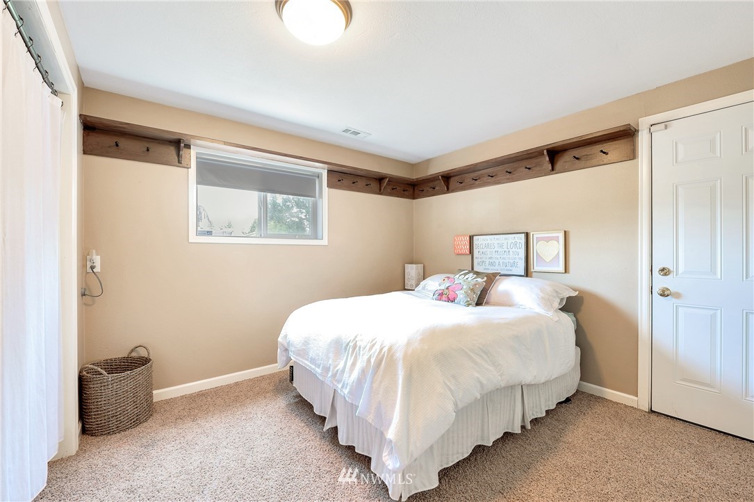 8602 Bender Road Lynden, WA 98264 - Photo 14 of 25 Gallery Image 14