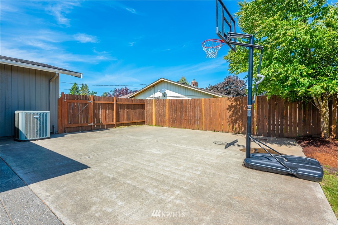 8602 Bender Road Lynden, WA 98264 - Photo 22 of 25 Gallery Image 22