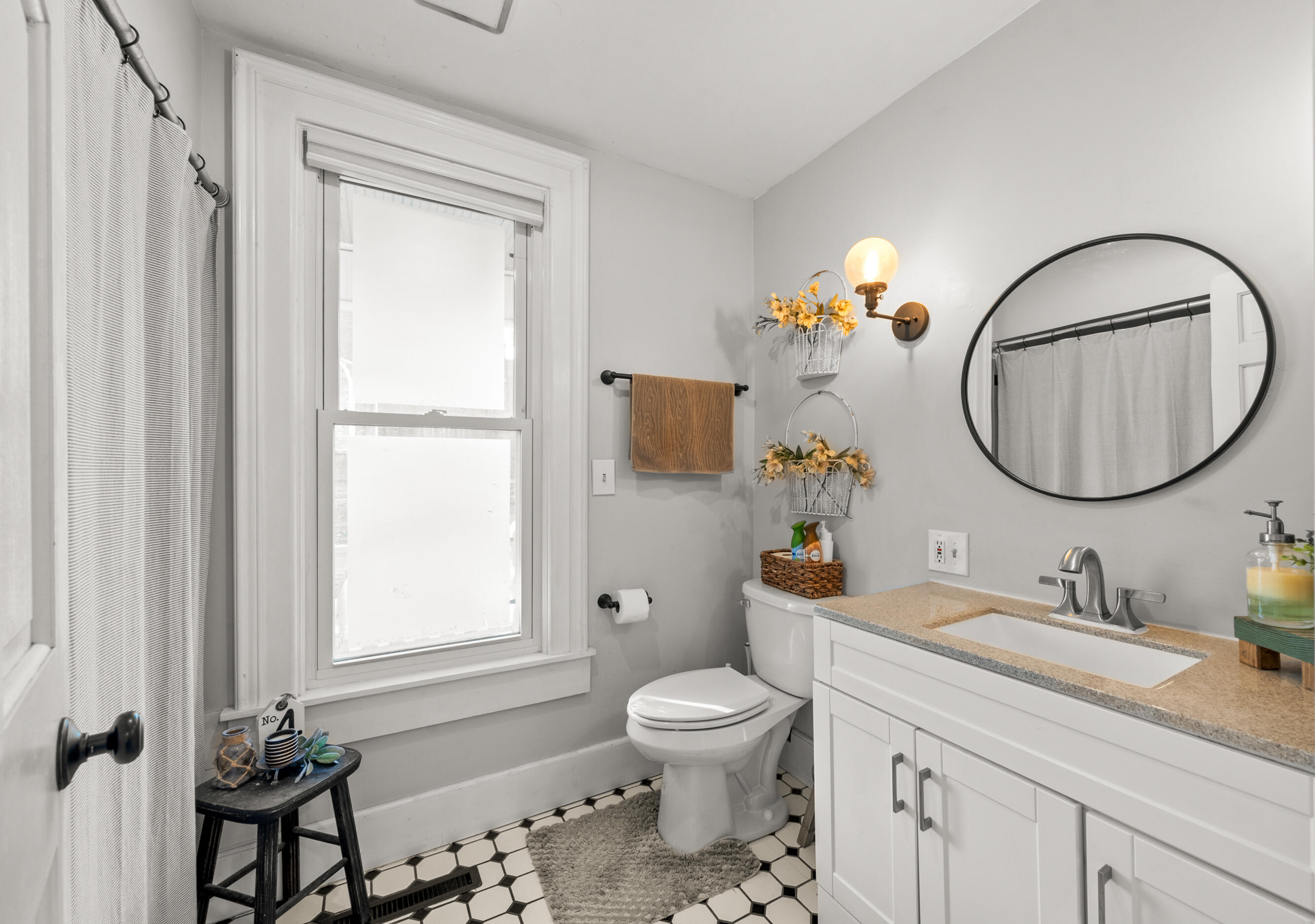 35500 Washington Avenue Rochester, WI 53105 - Photo 22 of 45 Full Bathroom