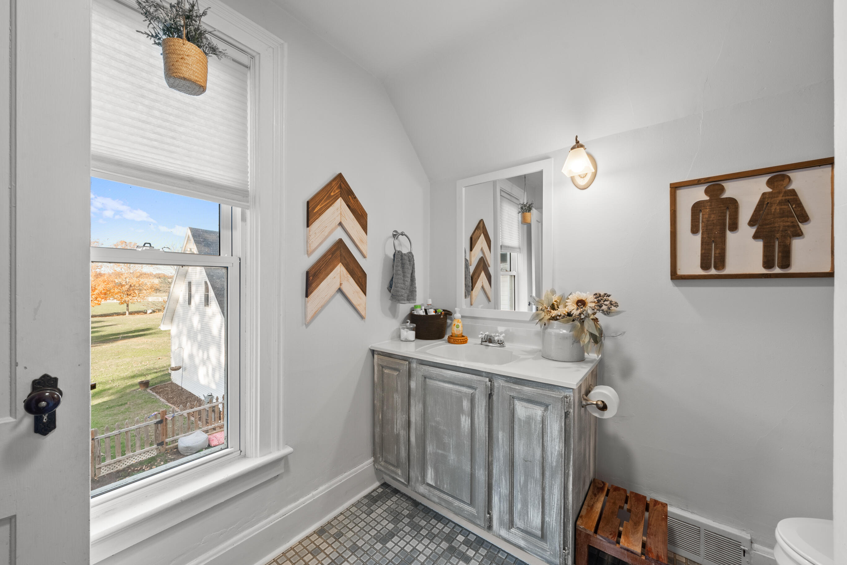 35500 Washington Avenue Rochester, WI 53105 - Photo 28 of 45 Upstairs Bathroom