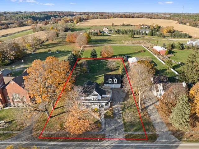 $399,900 | 35500 Washington Avenue, Rochester, WI 53105