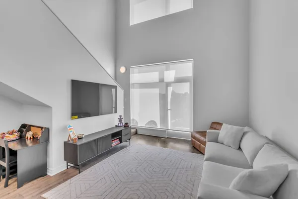 $585,000 | 1101 18th Avenue South, Unit 610, Nashville, TN 37212