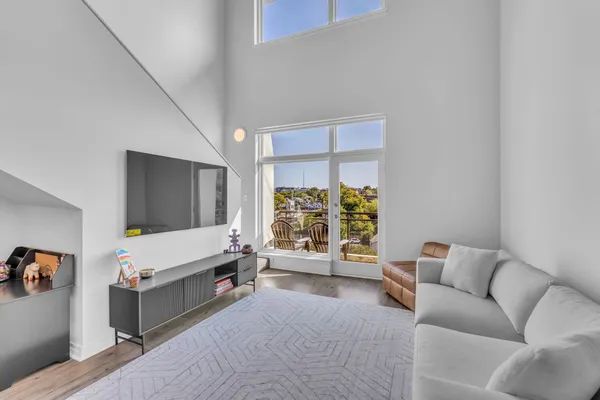 $585,000 | 1101 18th Avenue South, Unit 610, Nashville, TN 37212