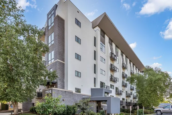 $585,000 | 1101 18th Avenue South, Unit 610, Nashville, TN 37212