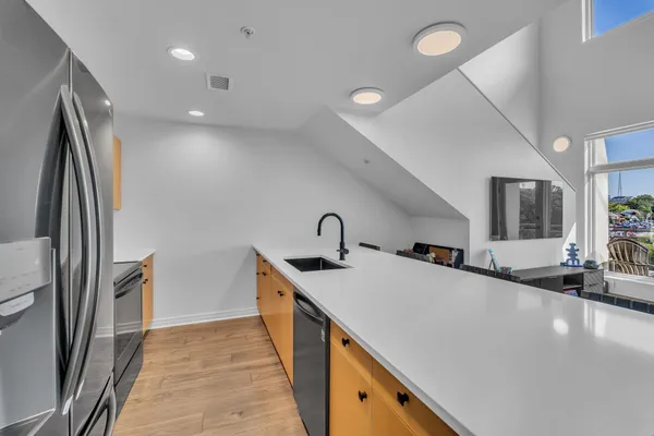$585,000 | 1101 18th Avenue South, Unit 610, Nashville, TN 37212