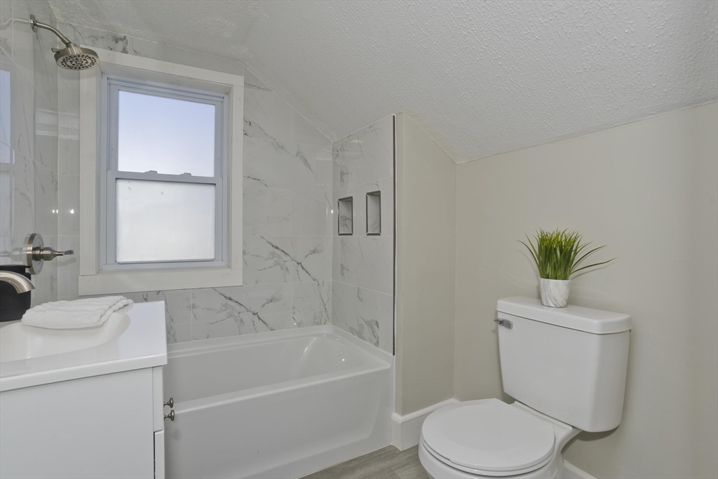 6 Bremen Street Springfield, MA 01108 - Photo 20 of 30