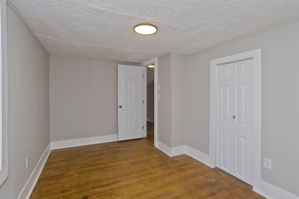 6 Bremen Street Springfield, MA 01108 - Photo 24 of 30