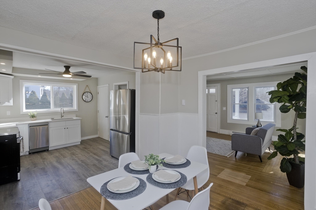 6 Bremen Street Springfield, MA 01108 - Photo 7 of 30