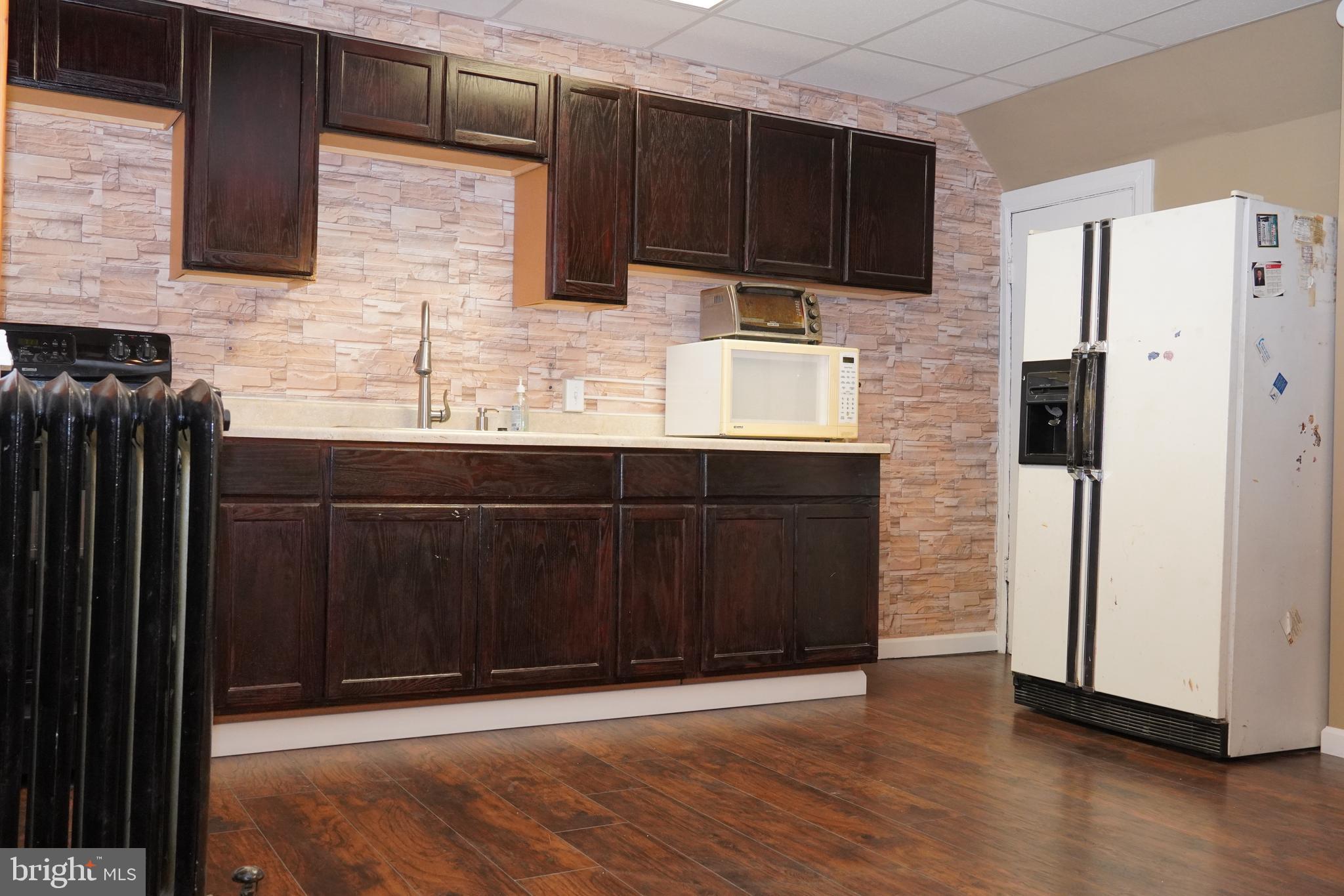 7103 Radbourne Road Upper Darby, PA 19082 - Photo 9 of 27