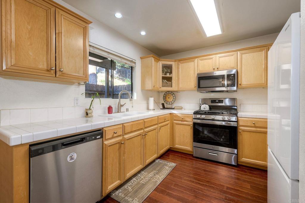 2644 Alpine Boulevard, Unit B Alpine, CA 91901 - Photo 9 of 28