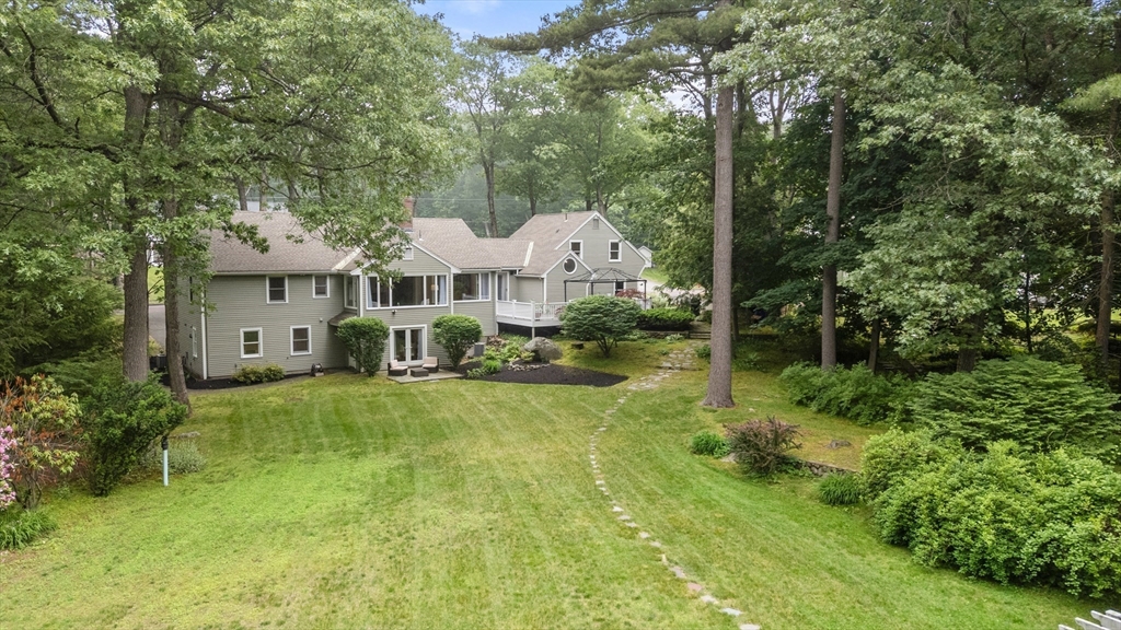 173 Locksley Road Lynnfield, MA 01940 - Photo 30 of 34 Gallery Image 30