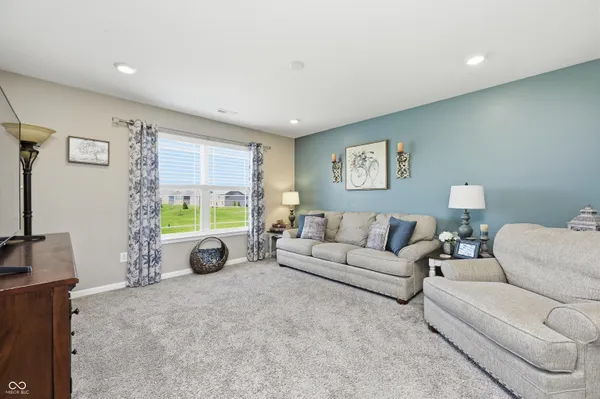 $460,000 | 70 Freeman Street, Whiteland, IN 46184
