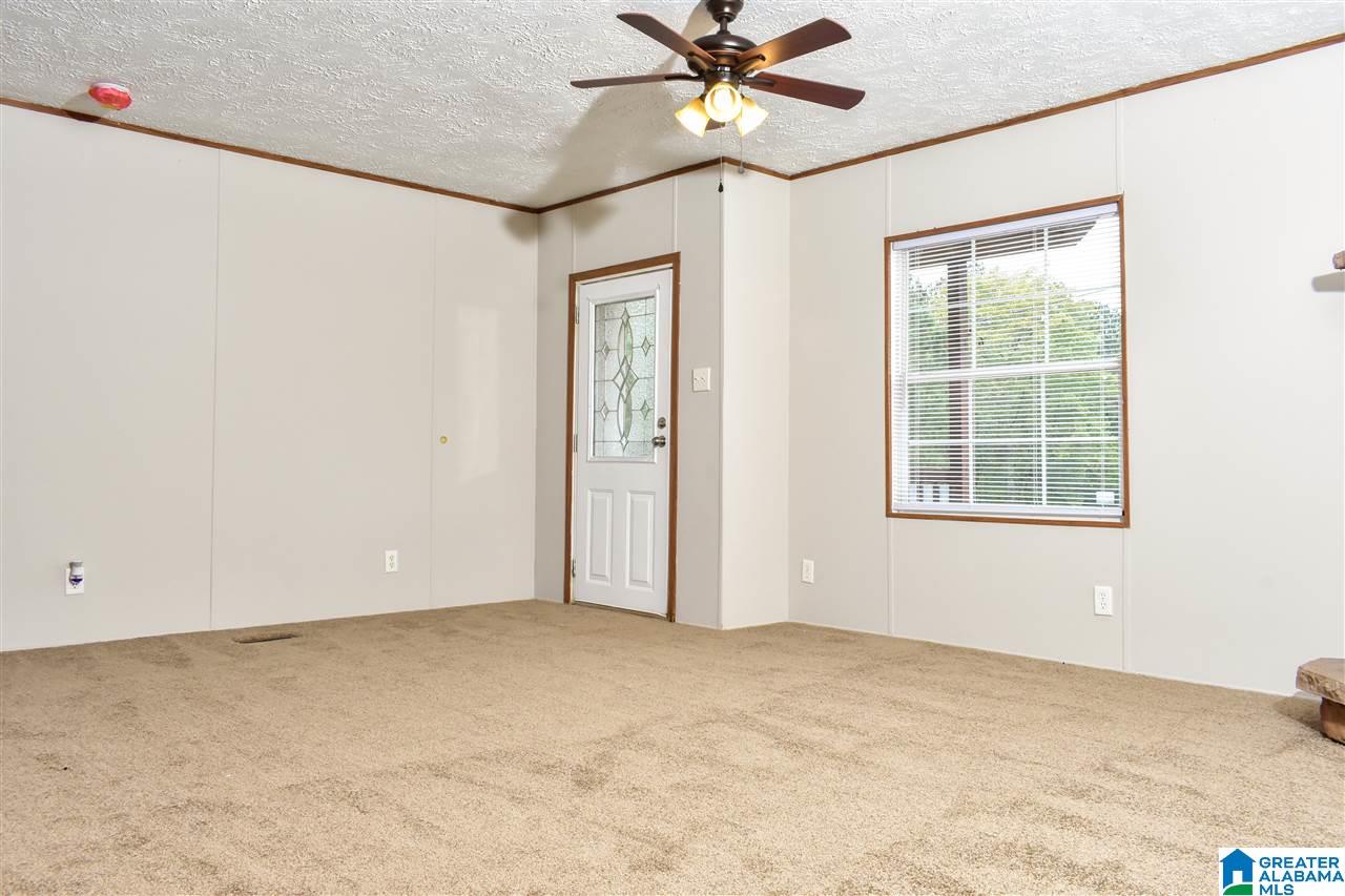 233 Rhett Circle Roanoke, AL 36274 - Photo 4 of 23