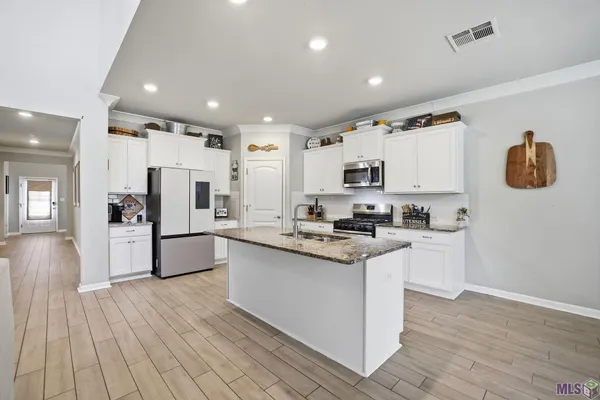 $418,000 | 8827 Tatler Street, Denham Springs, LA 70706