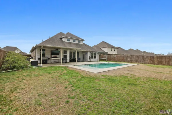 $418,000 | 8827 Tatler Street, Denham Springs, LA 70706