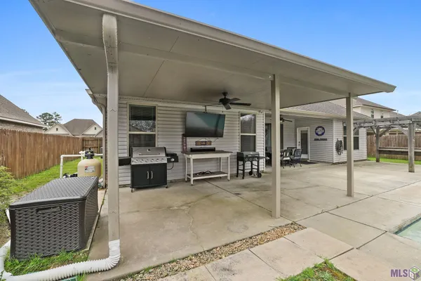 $418,000 | 8827 Tatler Street, Denham Springs, LA 70706