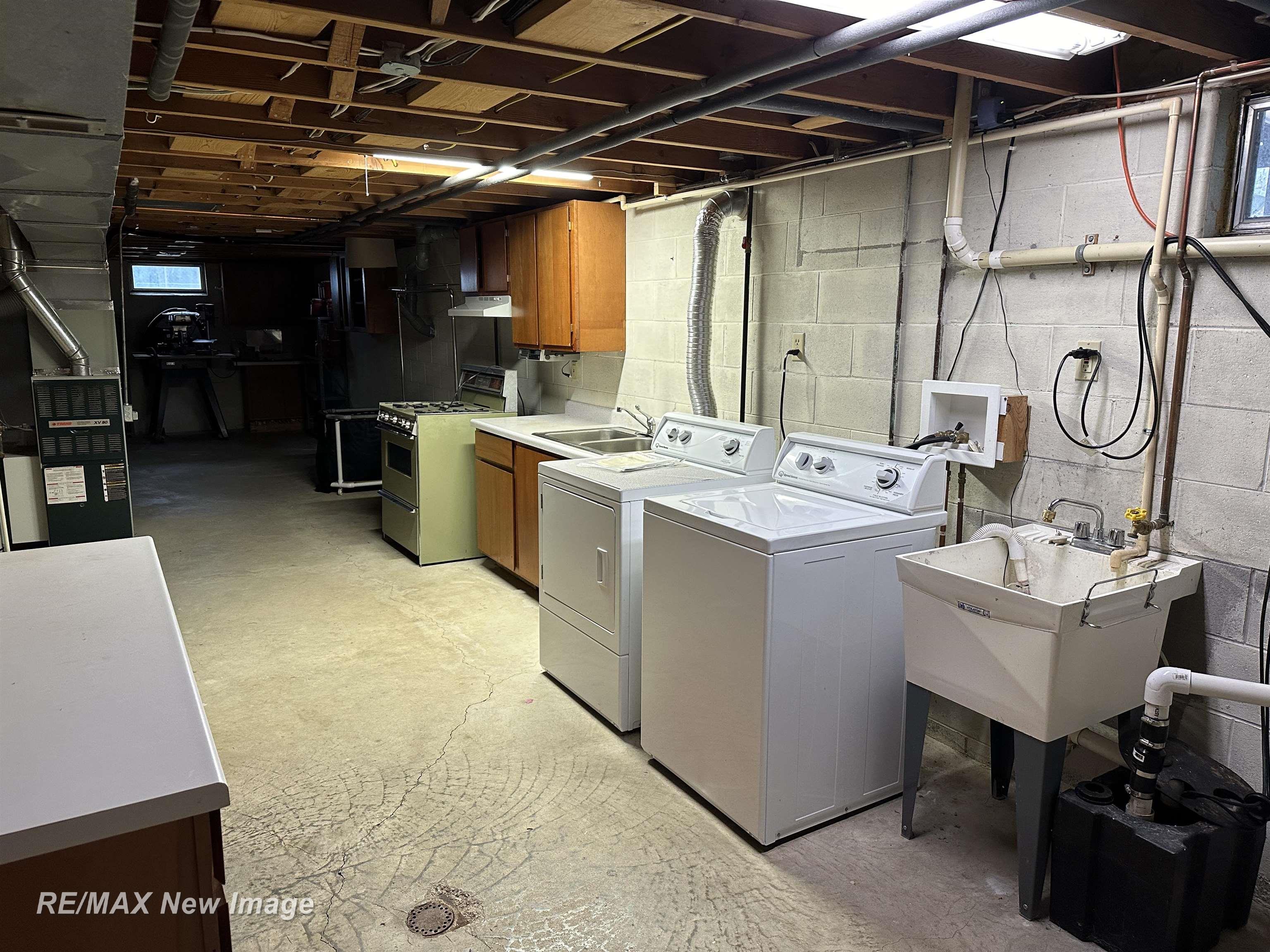 599 North Huron Road Linwood, MI 48634 - Photo 30 of 45 50137147-a5624ff5-f397-47e9-9d59-fbd1561c1656.JPG