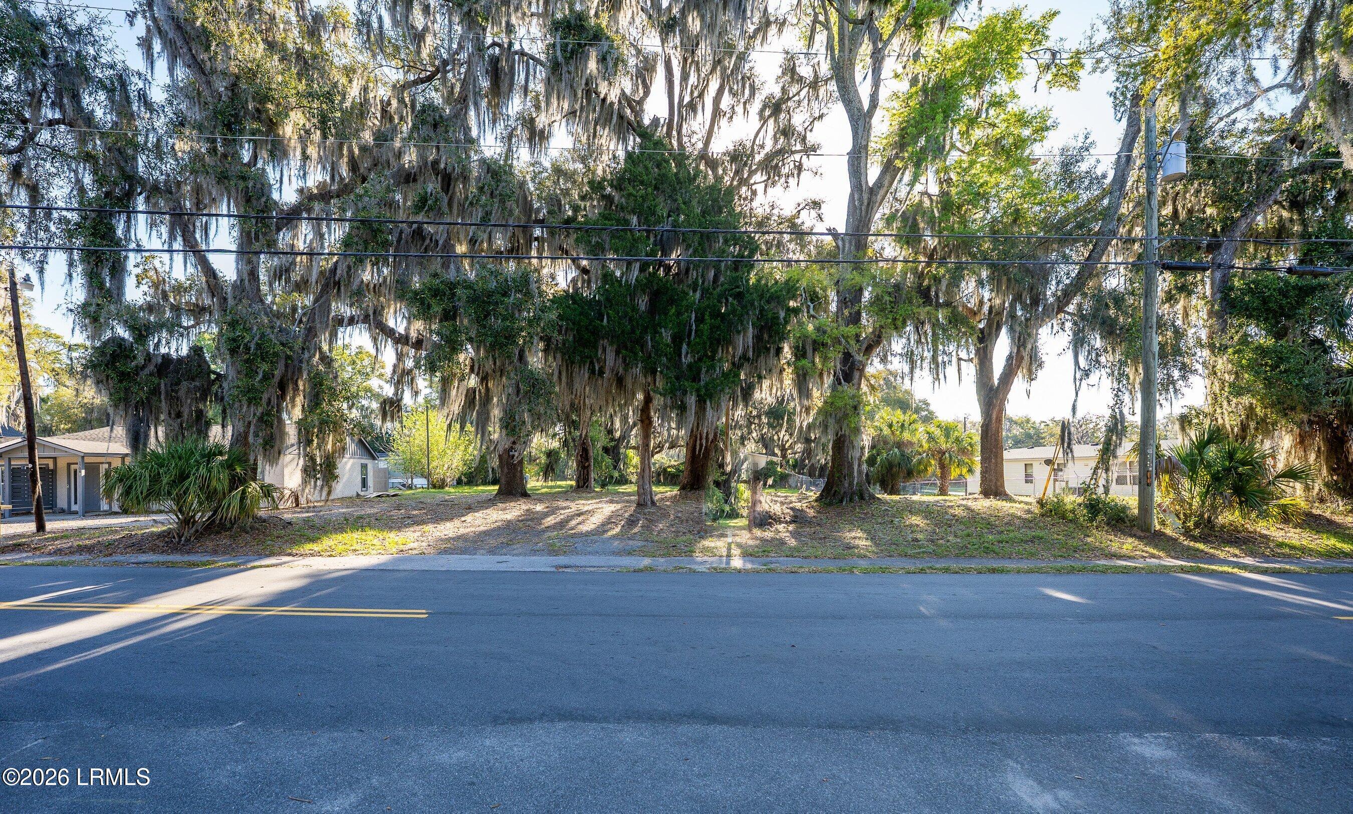 1704 Old Shell Road Port Royal, SC 29935 - Photo 4 of 10 1702 1704 Road Frontage