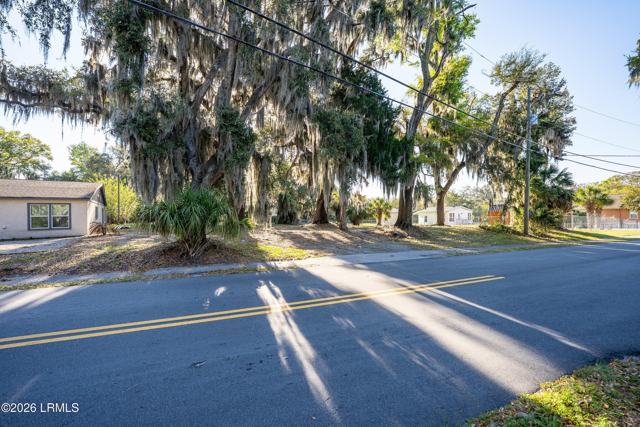 1704 Old Shell Road Port Royal, SC 29935 - Photo 7 of 10 1704 Road Frontage