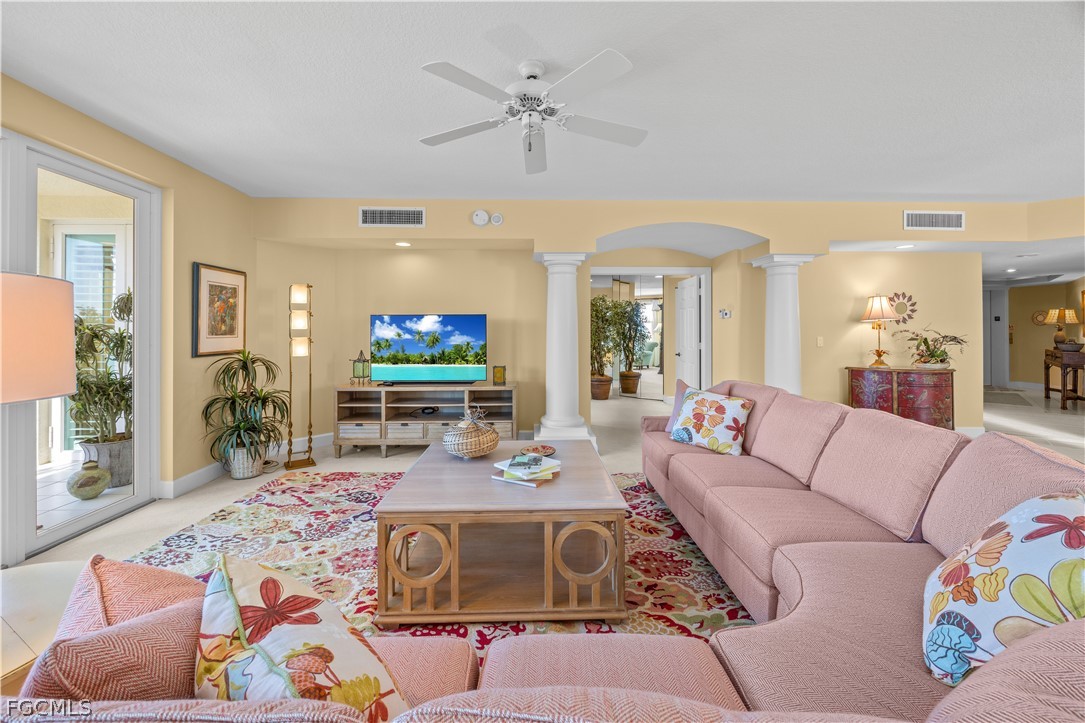 2619 Wulfert Road, Unit 3 Sanibel, FL 33957 - Photo 17 of 42