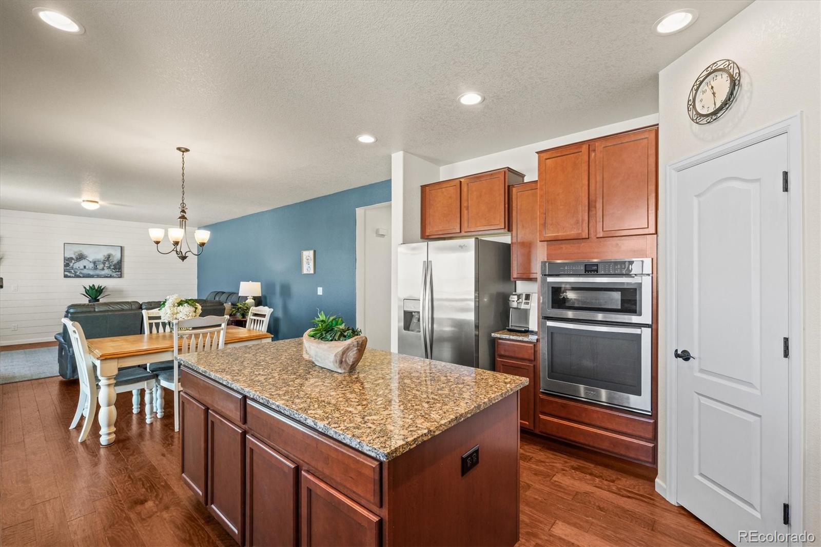 5774 Desert Inn Loop Elizabeth, CO 80107 - Photo 8 of 37 Gallery Image 8