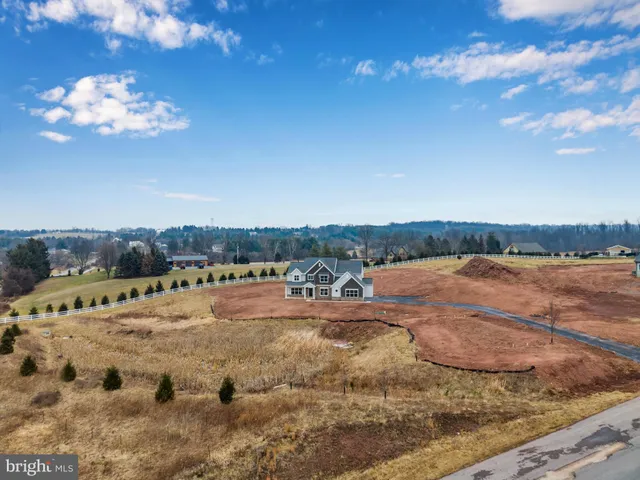 $826,500 | 302 Cedar Road, Dillsburg, PA 17019