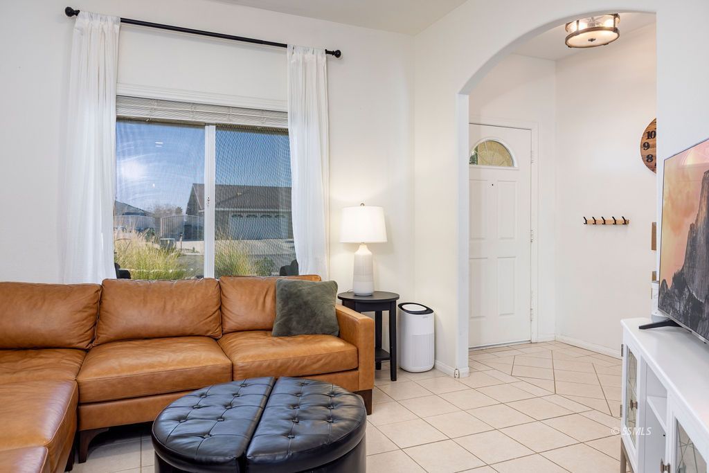 417 South Inyo Street Ridgecrest, CA 93555 - Photo 8 of 49