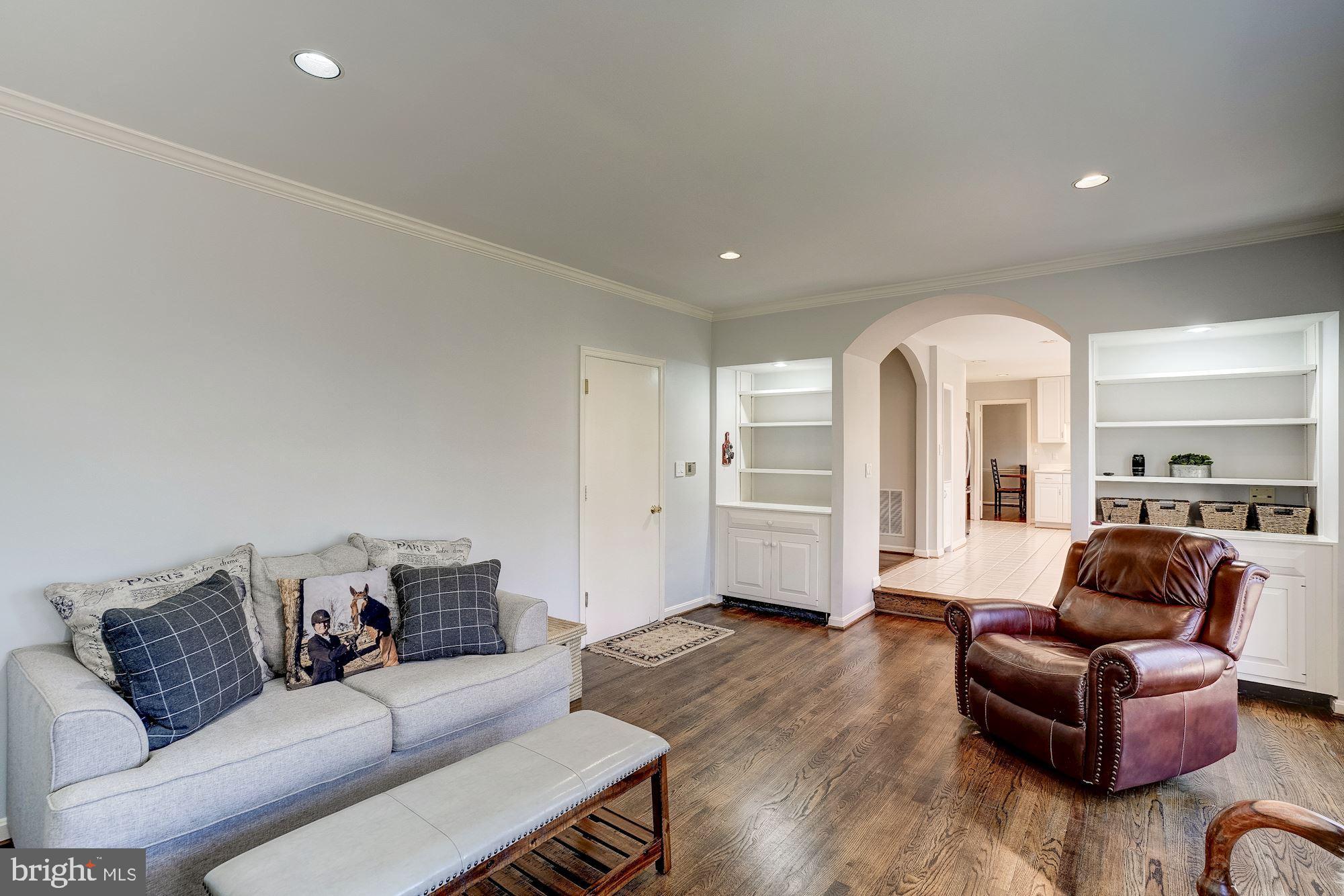 7913 Foxhound Road McLean, VA 22102 - Photo 14 of 37 Family Room