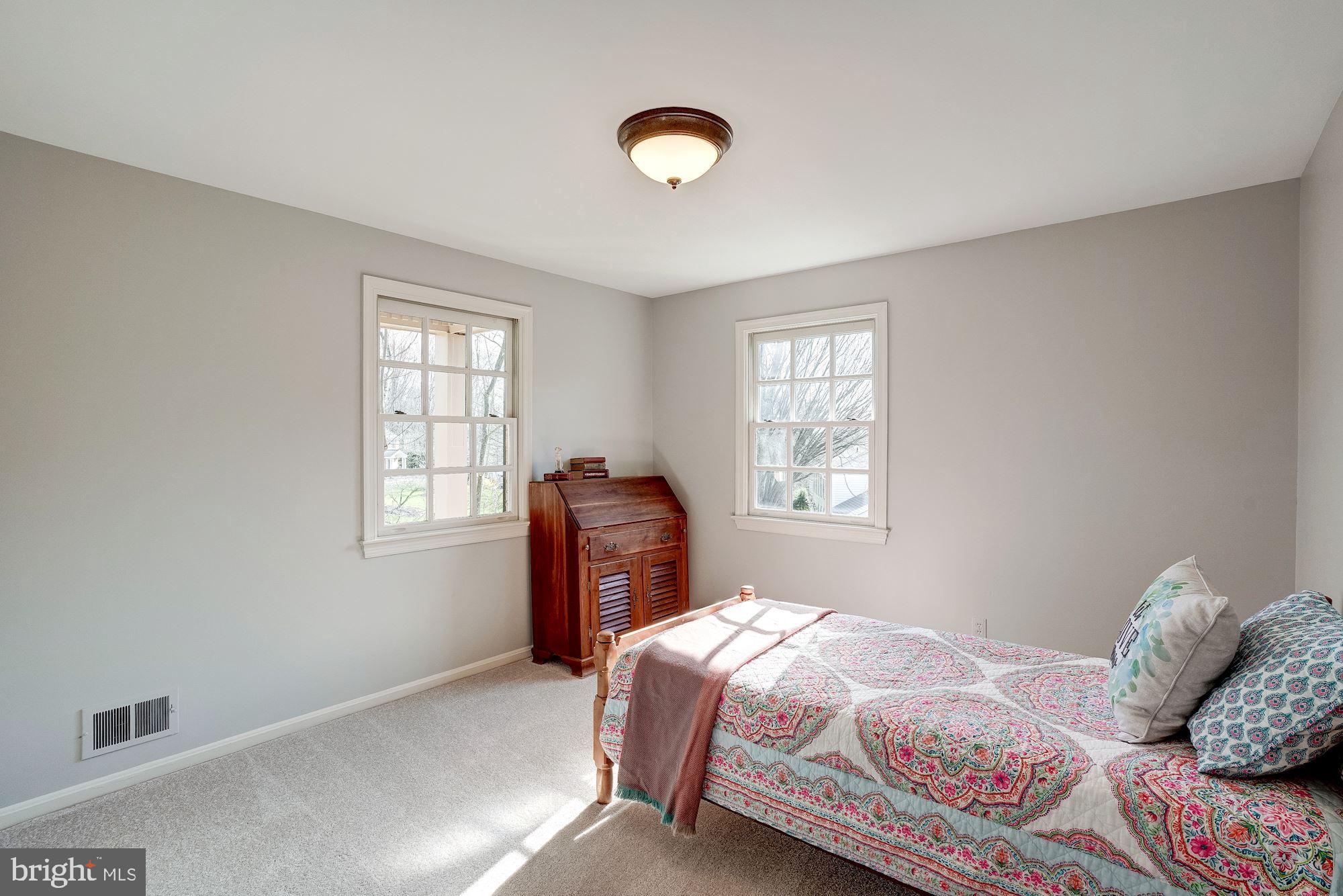 7913 Foxhound Road McLean, VA 22102 - Photo 22 of 37 Bedroom #5
