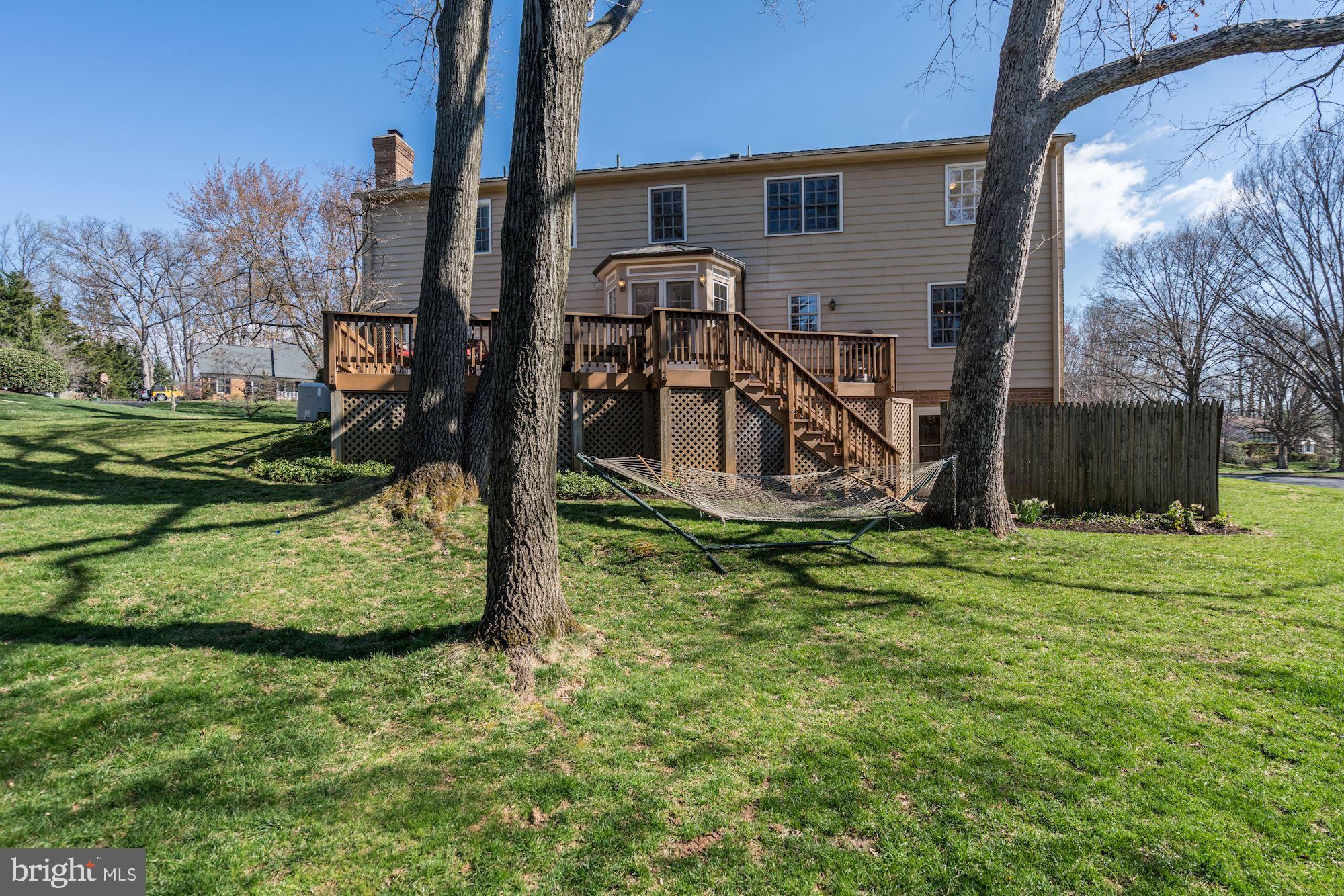 7913 Foxhound Road McLean, VA 22102 - Photo 33 of 37 Exterior Rear