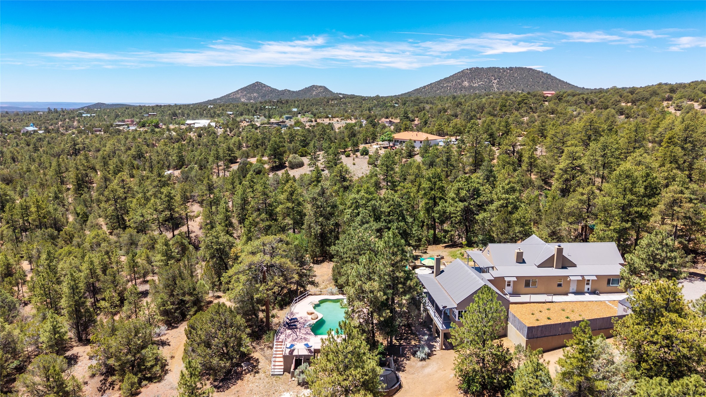 61 Ortiz Road Santa Fe, NM 87505 - Photo 7 of 88