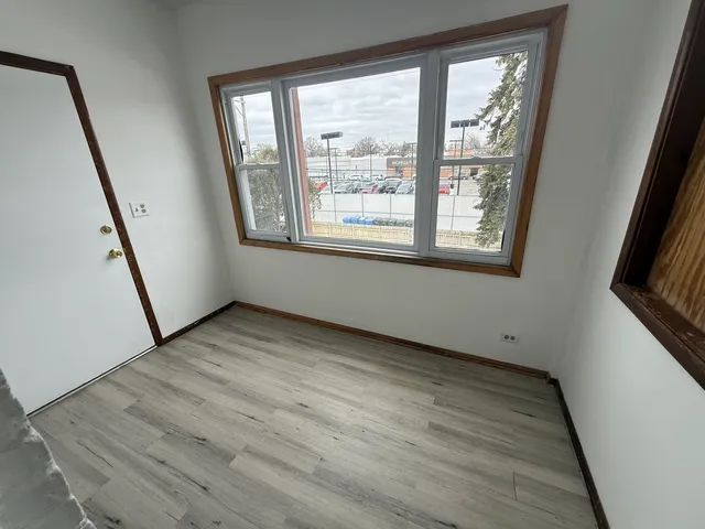 $1,600 | 5219 West Cuyler Avenue, Unit 2W, Chicago, IL 60641