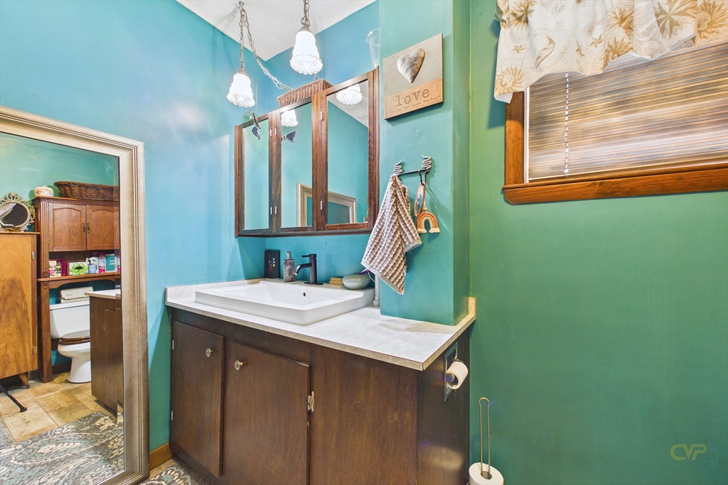 7 Wayne Street Fairhaven, MA 02719 - Photo 18 of 29