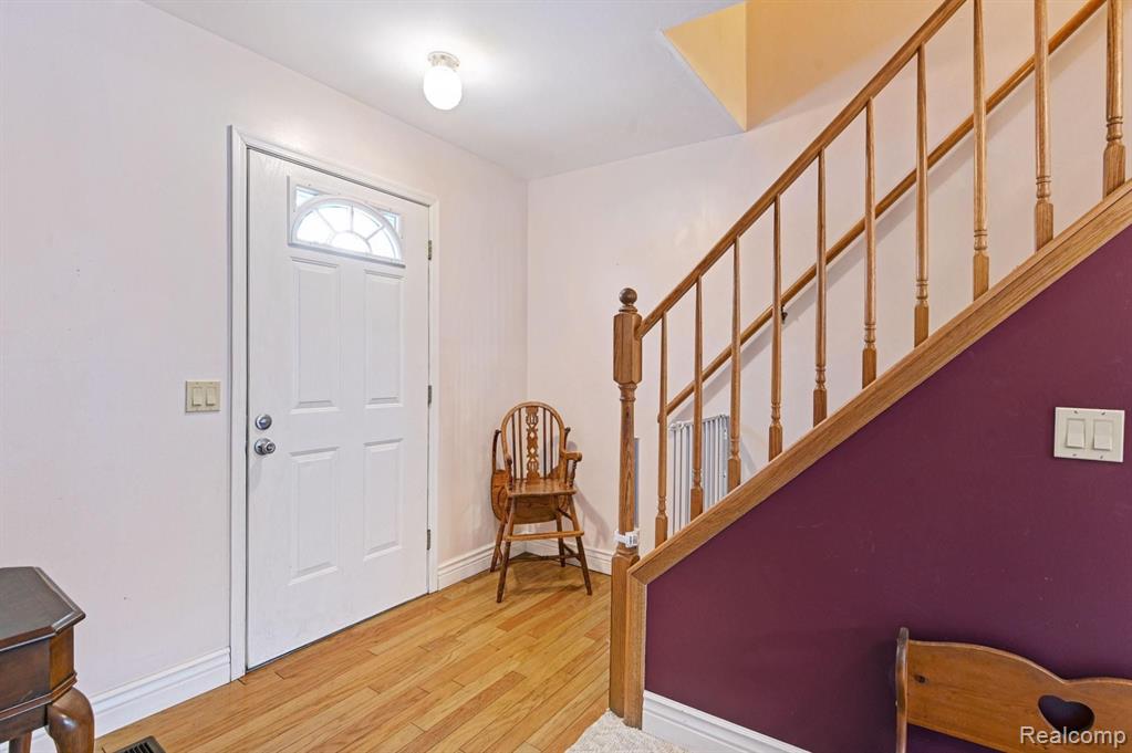 8216 Corunna Road Flint, MI 48532 - Photo 17 of 33