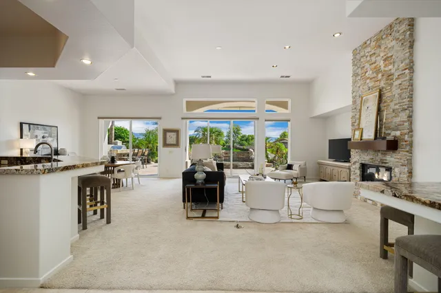 $1,195,000 | 400 Tomahawk Drive, Palm Desert, CA 92211