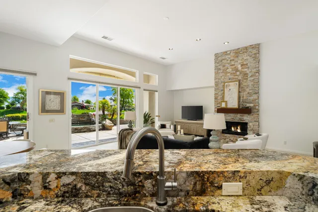 $1,195,000 | 400 Tomahawk Drive, Palm Desert, CA 92211