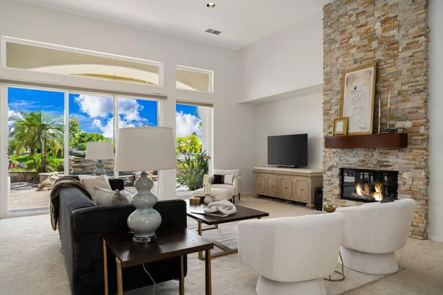 $1,195,000 | 400 Tomahawk Drive, Palm Desert, CA 92211