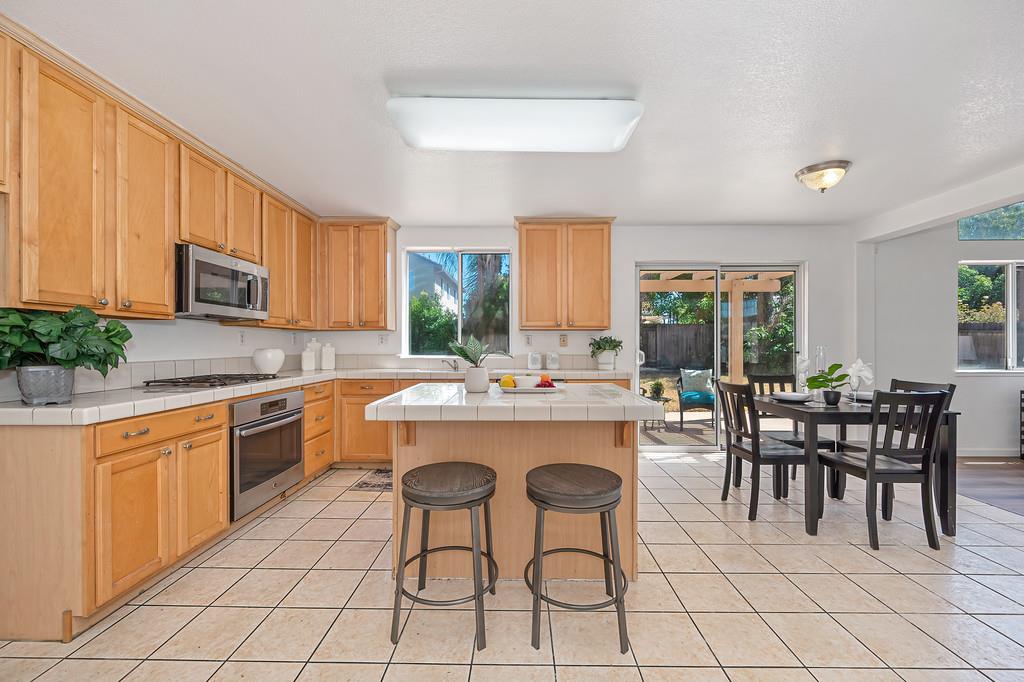 7828 Calzada Way Elk Grove, CA 95758 - Photo 29 of 58
