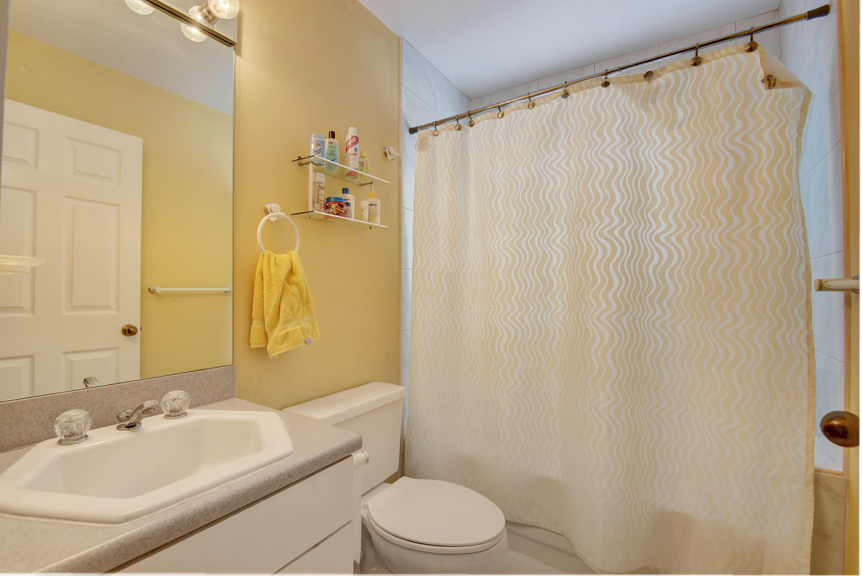 5835 Northwest 42nd Terrace Boca Raton, FL 33496 - Photo 21 of 24 Bathroom 2