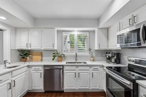 $285,000 | 9308 Chimney Corner, Dallas, TX 75243