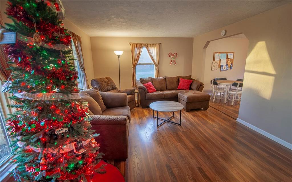 104 East Falcon Run Pendleton, IN 46064 - Photo 4 of 31 Gallery Image 4