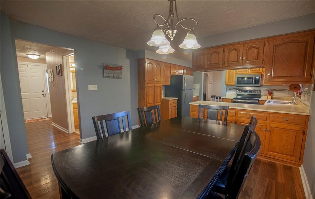 104 East Falcon Run Pendleton, IN 46064 - Photo 8 of 31 Gallery Image 8